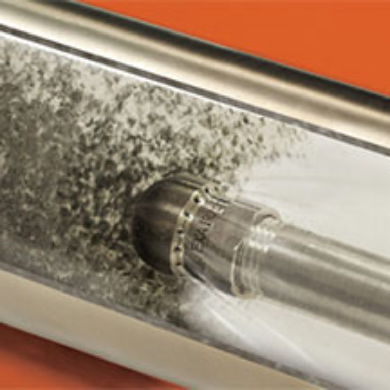 Boquillas limpian interior de tubos, mangueras y cañerías